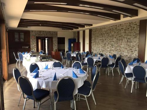 Restaurace v ubytování Ipari Park Panzió