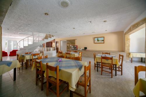 Fotografie z fotogalerie ubytování Tsambika Sun Hotel v destinaci Archangelos