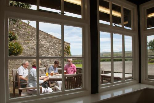 Hosté ubytování The Fat Lamb Country Inn and Nature Reserve