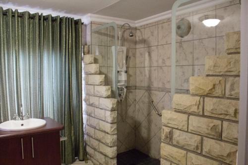 Kúpeľňa v ubytovaní Imperani Guesthouse