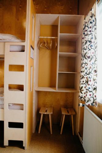 Hafaldan HI Hostel - Harbour Buildingにある二段ベッド