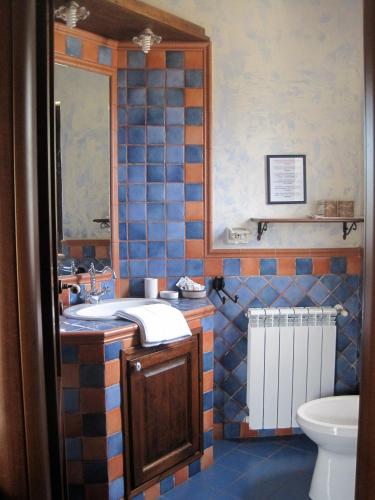 Bilik mandi di B&B Villa Giusy