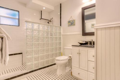 Bilik mandi di Key West Harbor Inn - Adults Only