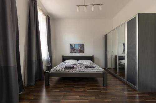 Spacious Apartment in Center with Terrace