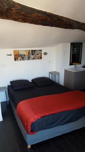 Photo de la galerie de l'établissement Le Louvre - Lieu Atypique, à Vauvert