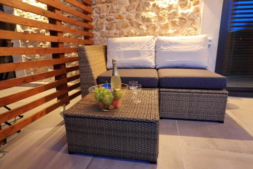 Ruang duduk di Guverna New City Accommodation
