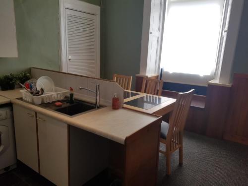 Gallery image of Bentinck Street Ground Floor Apartment in Glasgow