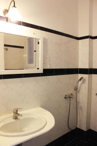 Gallery image of Syros Holidays in Vari