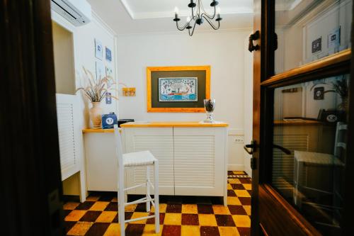 Rodos Niohori Elite Suites Boutique Hotelにあるキッチンまたは簡易キッチン