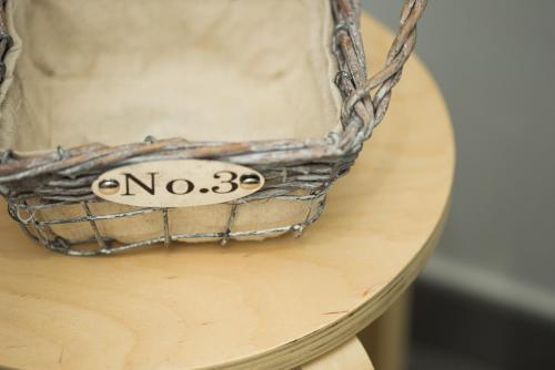 a close up of a hat with a sign on it at Apartamentos Dacris in Jerte