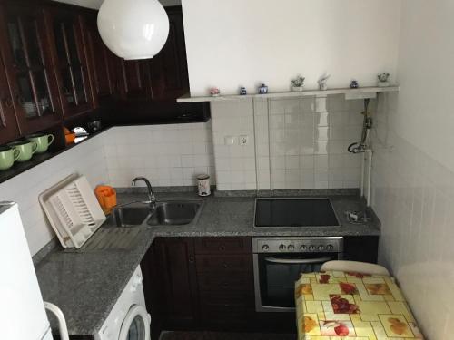 Η κουζίνα ή μικρή κουζίνα στο A Casa dos Avós