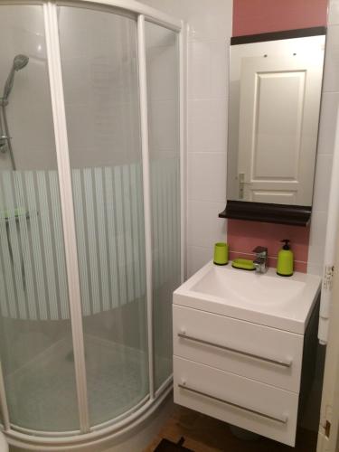 Studio Centre Granville tesisinde bir banyo