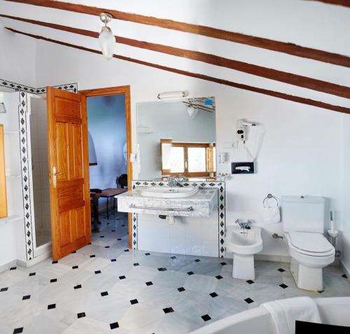 ห้องน้ำของ Hotel Casa de los Arcos
