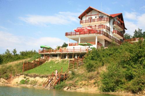 Fotografie z fotogalerie ubytování Pensiunea Belvedere Cincis v destinaci Cinciş