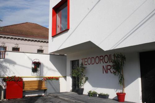 Budova, kde se aparthotel nachází