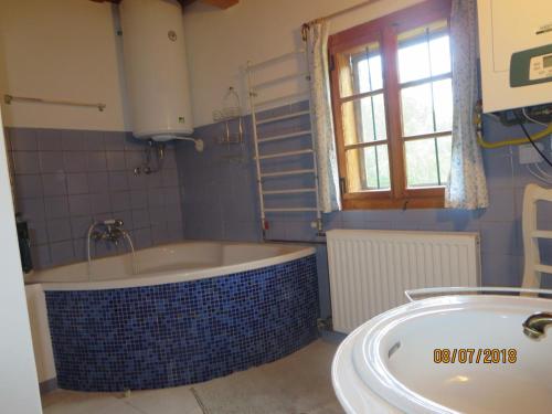 Un baño de Molnárporta