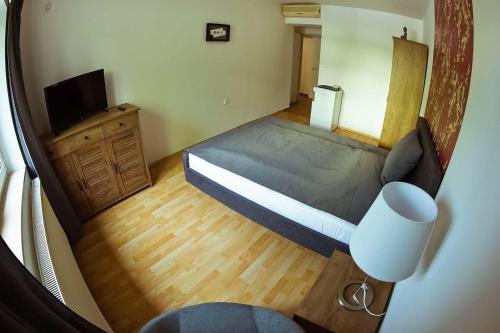 Fotografie z fotogalerie ubytování KOI Apartman v destinaci Balatonalmádi