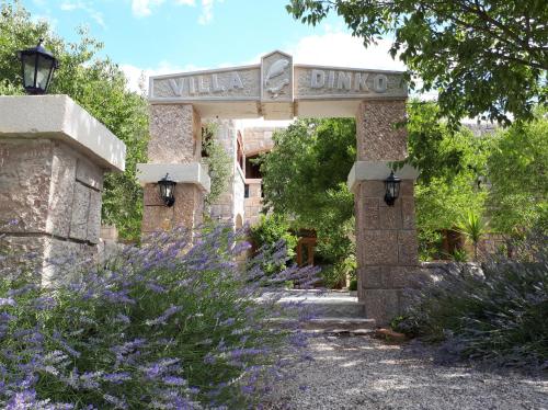 Apartmani i sobe Dinko