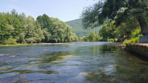 Φυσικό τοπίο κοντά σε αυτή η παραθεριστική κατοικία