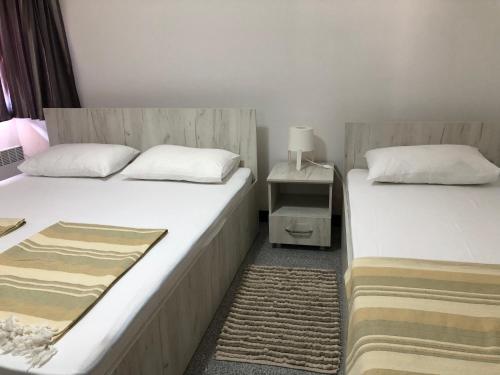 Gallery image of Apartments and Villas Janev in Star Dojran