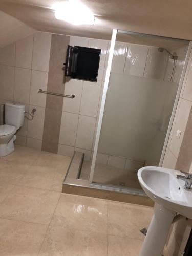 Ένα μπάνιο στο Cabana Suvenirurilor