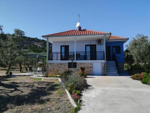 Gallery image of Lonely House in Astris
