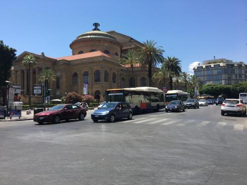Foto dalla galleria di YooRoom a Palermo