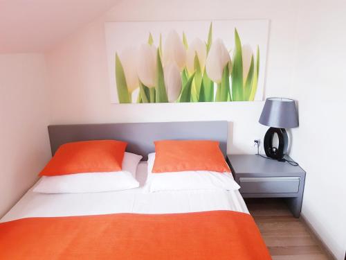 Ένα ή περισσότερα κρεβάτια σε δωμάτιο στο Hotel i Restauracja Pod Skałą Jasło