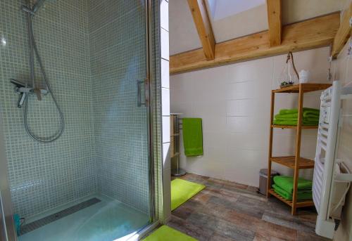 Ein Badezimmer in der Unterkunft Gite au pré des Oies