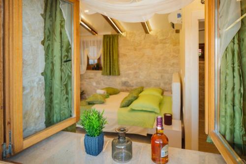 Гостиная зона в Luxury View Marjan