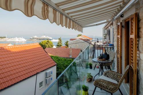 Балкон или терраса в Luxury View Marjan