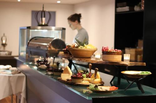 Đồ ăn tại/gần khách sạn