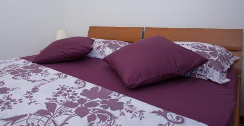 Charming modern house with the new swimming pool - apartment Maya 2