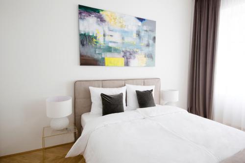 Gallery image of Studio Apartments Opera - Mai's Apartments in Vienna