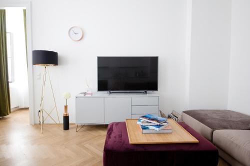 Gallery image of Studio Apartments Opera - Mai's Apartments in Vienna