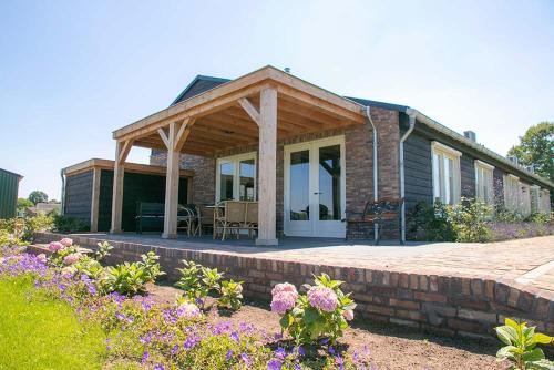 Το κτήριο όπου στεγάζεται  το bed & breakfast