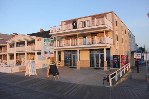 Gallery image of Safari Hotel Boardwalk in Ocean City