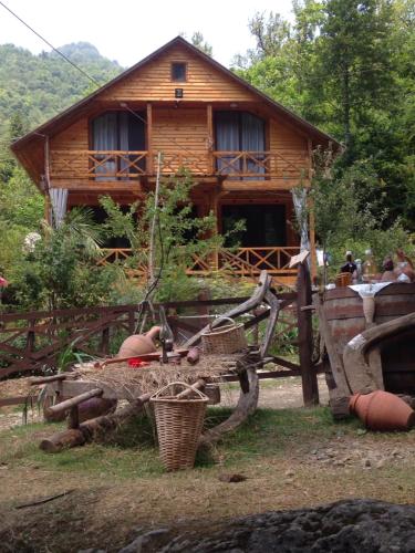 Gallery image of Feride in Makhinjauri