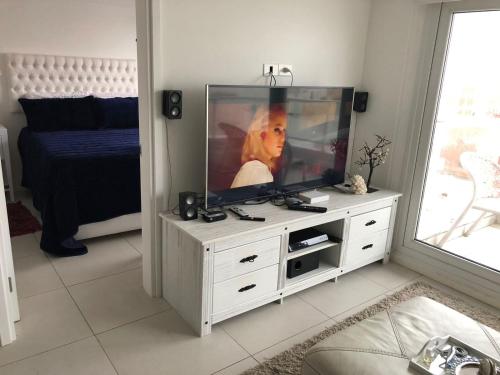 Μια τηλεόραση ή/και κέντρο ψυχαγωγίας στο Punta del Este Lux Tower