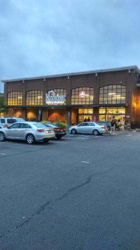 Gallery image of The In-town spot by Beltline in Atlanta