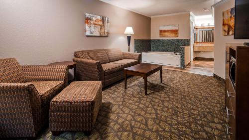 Ruang duduk di Best Western of Hartland