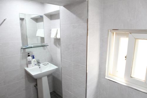 Ένα μπάνιο στο Charm Hotel