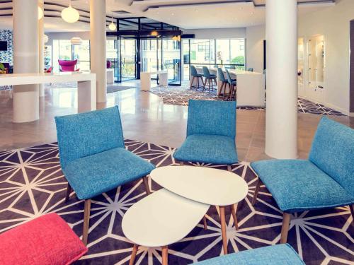 Χώρος καθιστικού στο Mercure Poitiers Site du Futuroscope