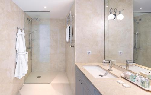 Un baño de Hotel BlauMar Llafranc