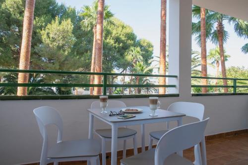 Balkón nebo terasa v ubytování Aparthotel Pierre & Vacances Mallorca Cecilia