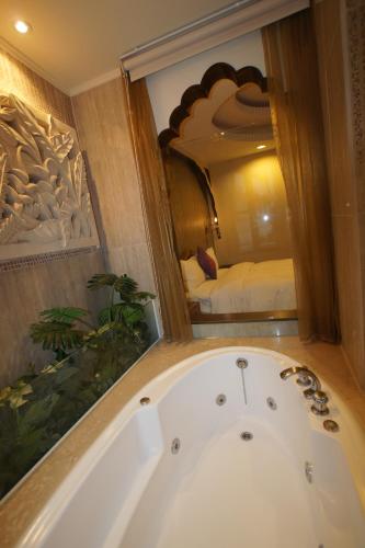 Un baño de Xiu Feng