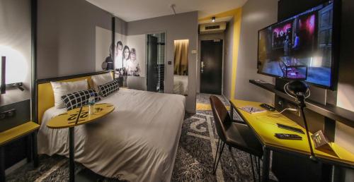 Katil atau katil-katil dalam bilik di Ibis Styles Clermont-Ferrand République