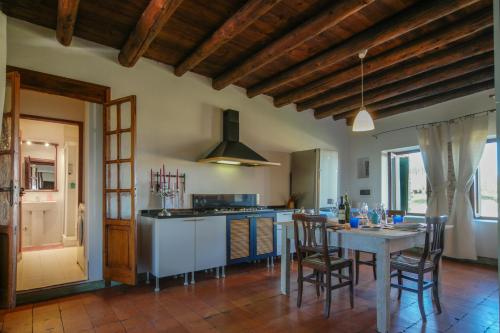 Kjøkken eller kjøkkenkrok på Villa Betteloni Valpolicella Suites