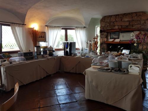Kuchyň nebo kuchyňský kout v ubytování Hotel Valdiola