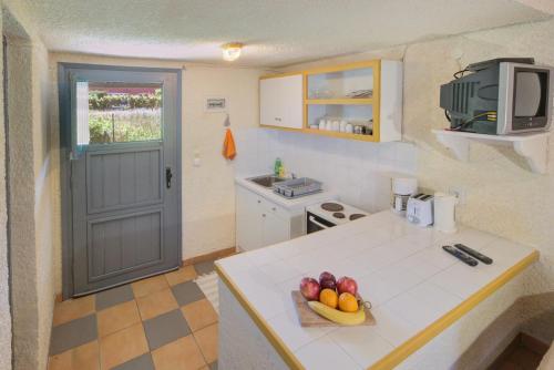Gallery image of Lefkes Apartments in Acharavi
